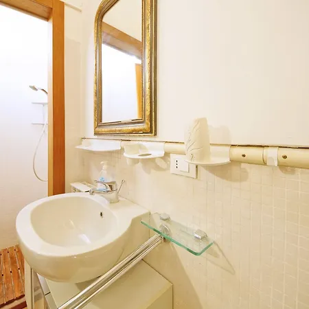 Dolcevita N 453 Canal View Apartamento